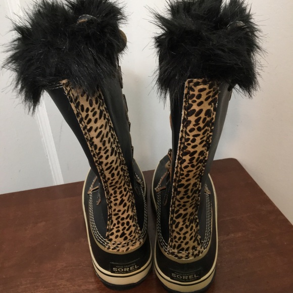 SOREL WATERPROOF WOMEN'S JOAN OF ARCTIC BOOT SIZE 7.5 - Picture 2 of 10